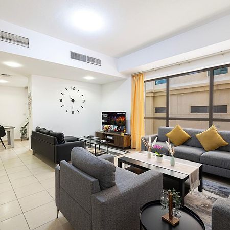Moonlight Hostel Jbr - 2Min Walk To Jbr Beach - Gym - 2Min Metro Station - Poll Dubaj Exteriér fotografie